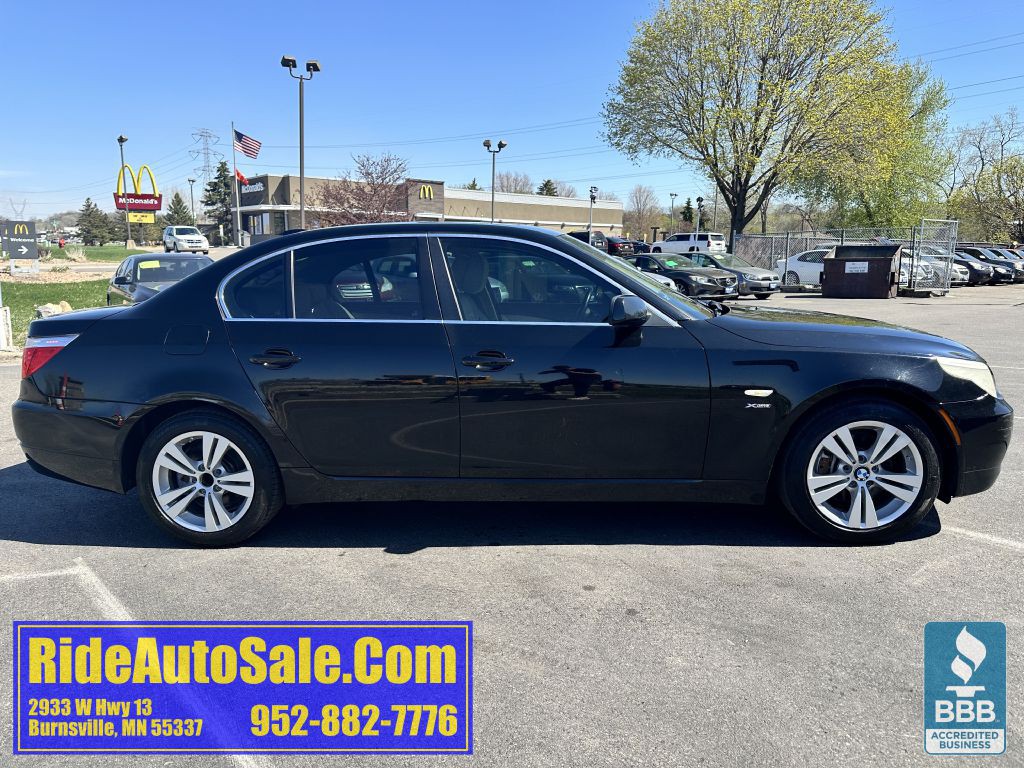 2009 BMW 5 Series Image 3