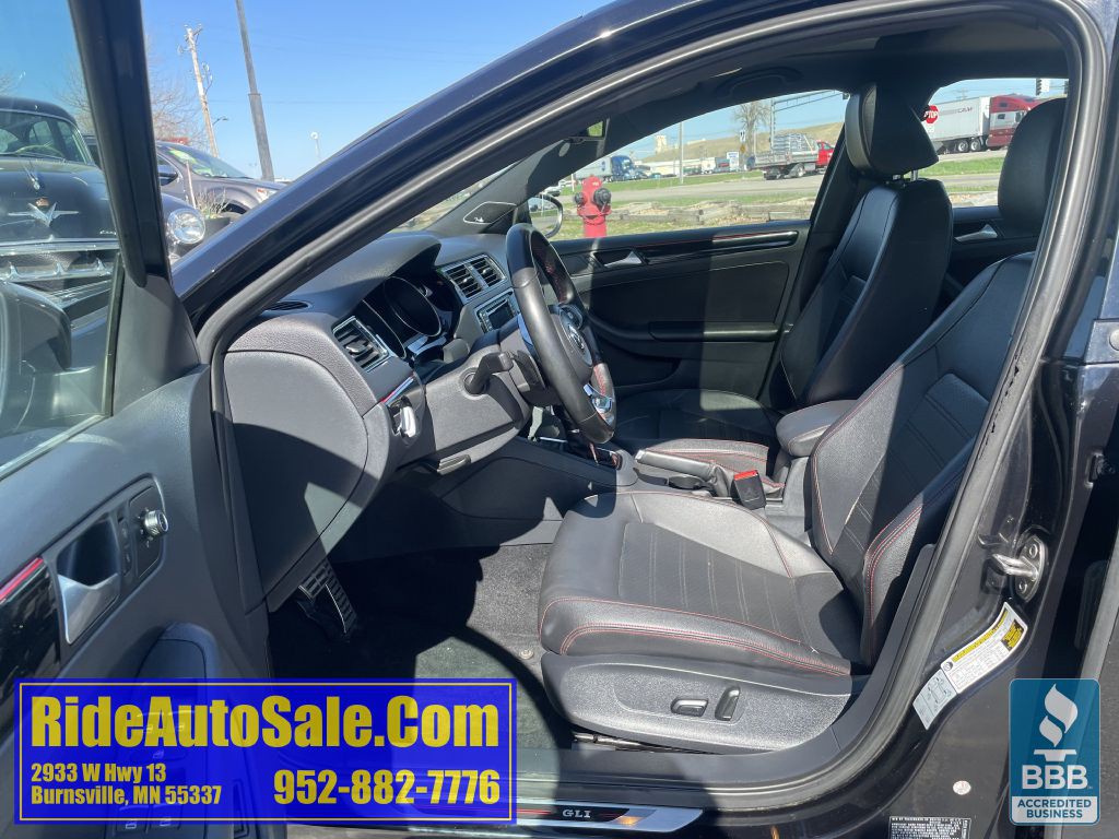 2016 Volkswagen Jetta Image 10