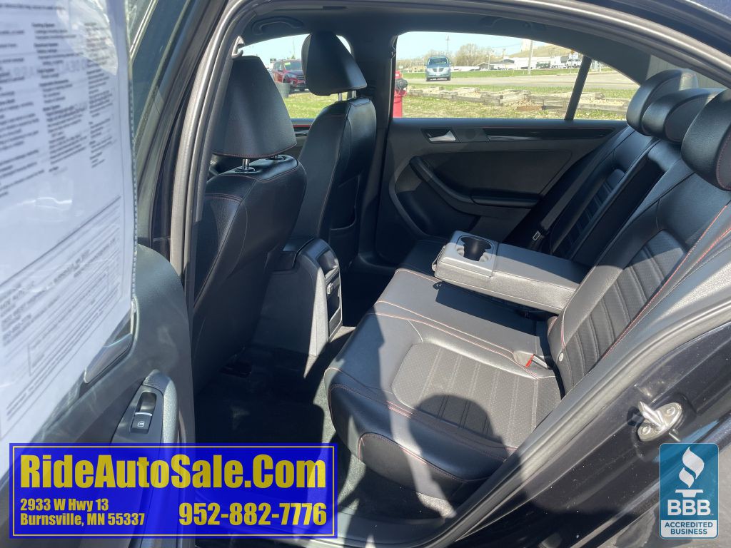 2016 Volkswagen Jetta Image 12