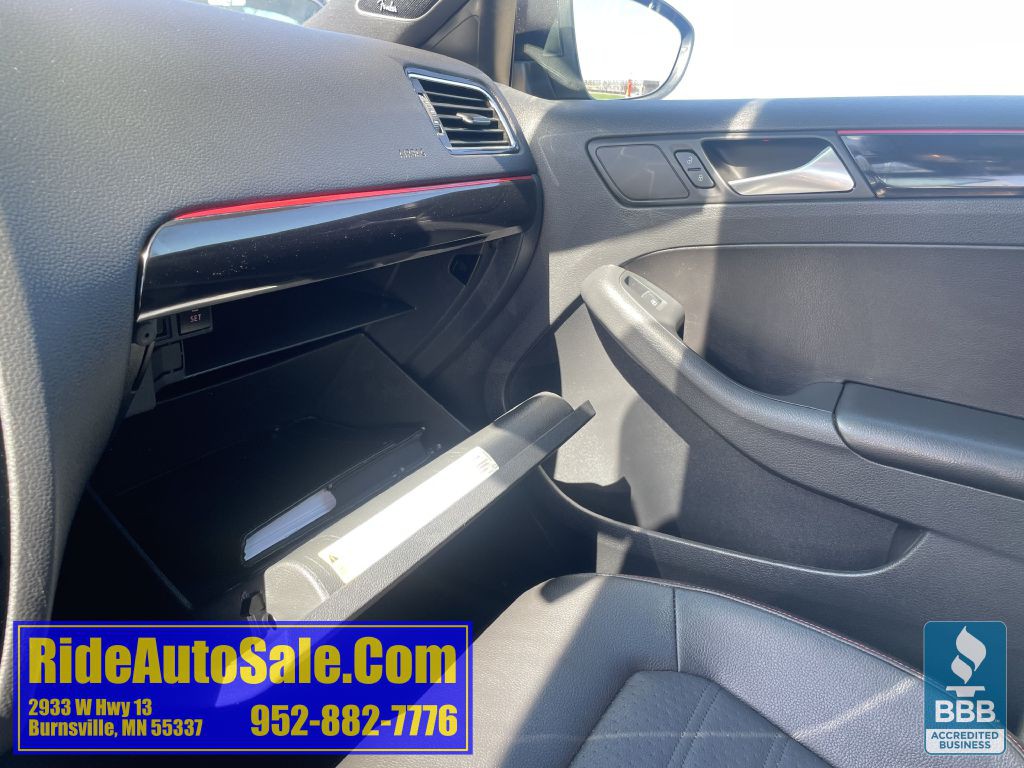 2016 Volkswagen Jetta Image 36