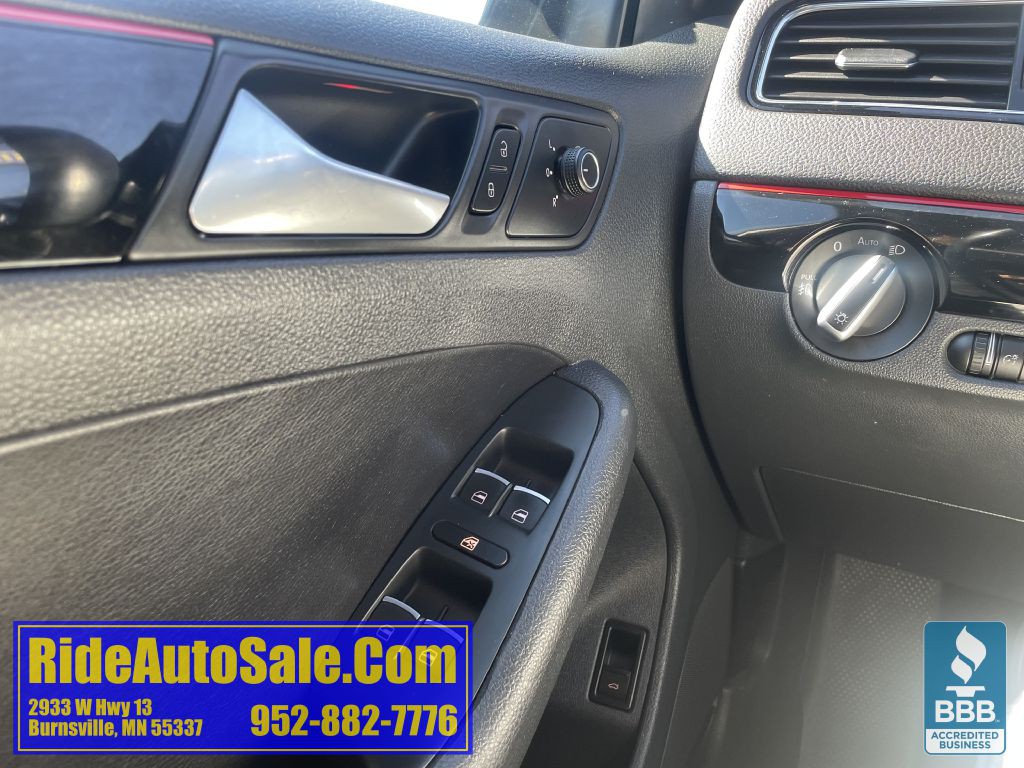 2016 Volkswagen Jetta Image 41