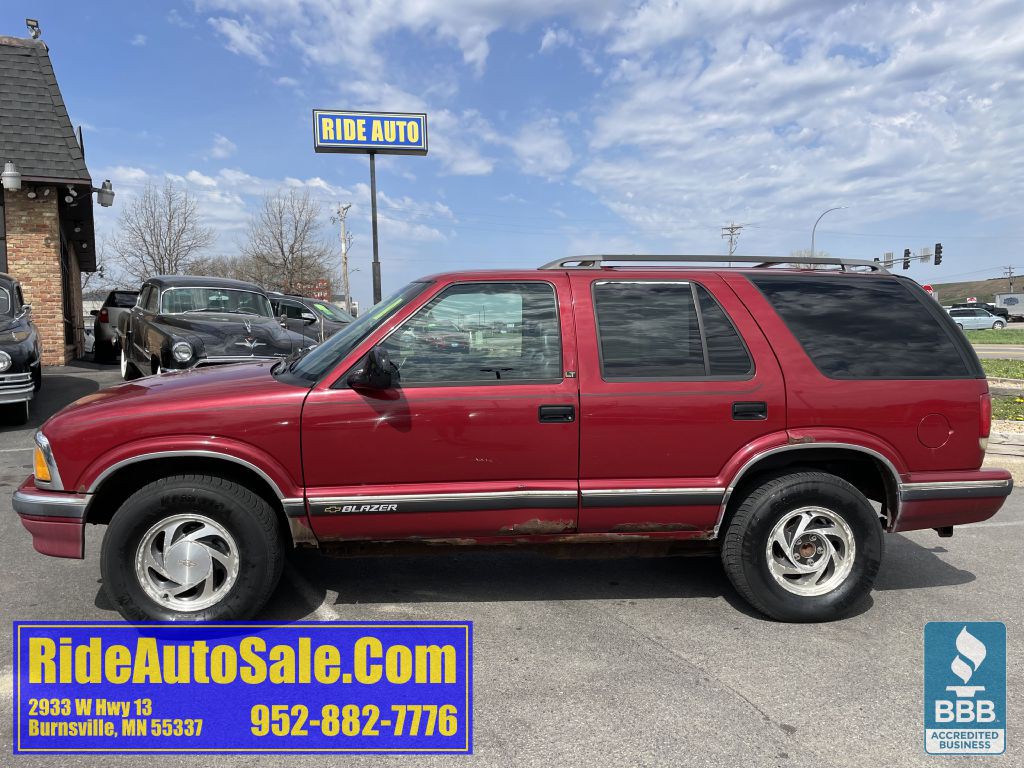 1996 Chevrolet Blazer Image 8