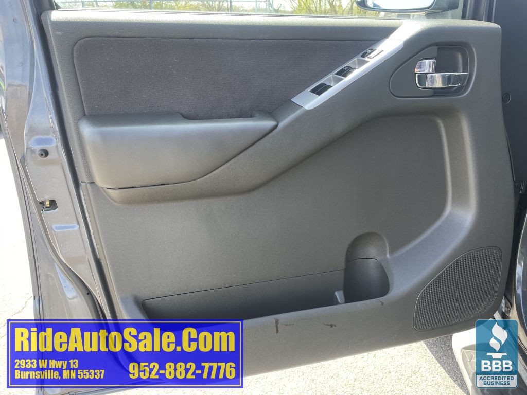2012 Nissan Pathfinder Image 9