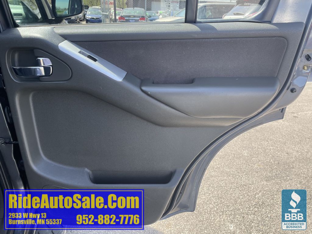 2012 Nissan Pathfinder Image 15
