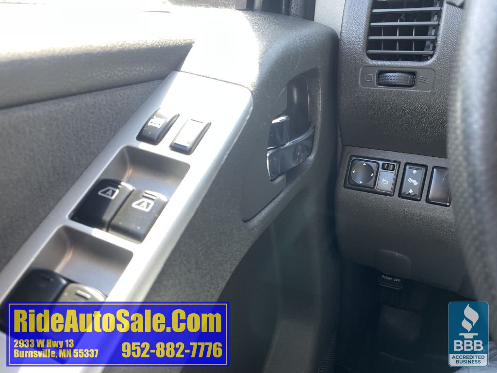 2012 Nissan Pathfinder Image 36