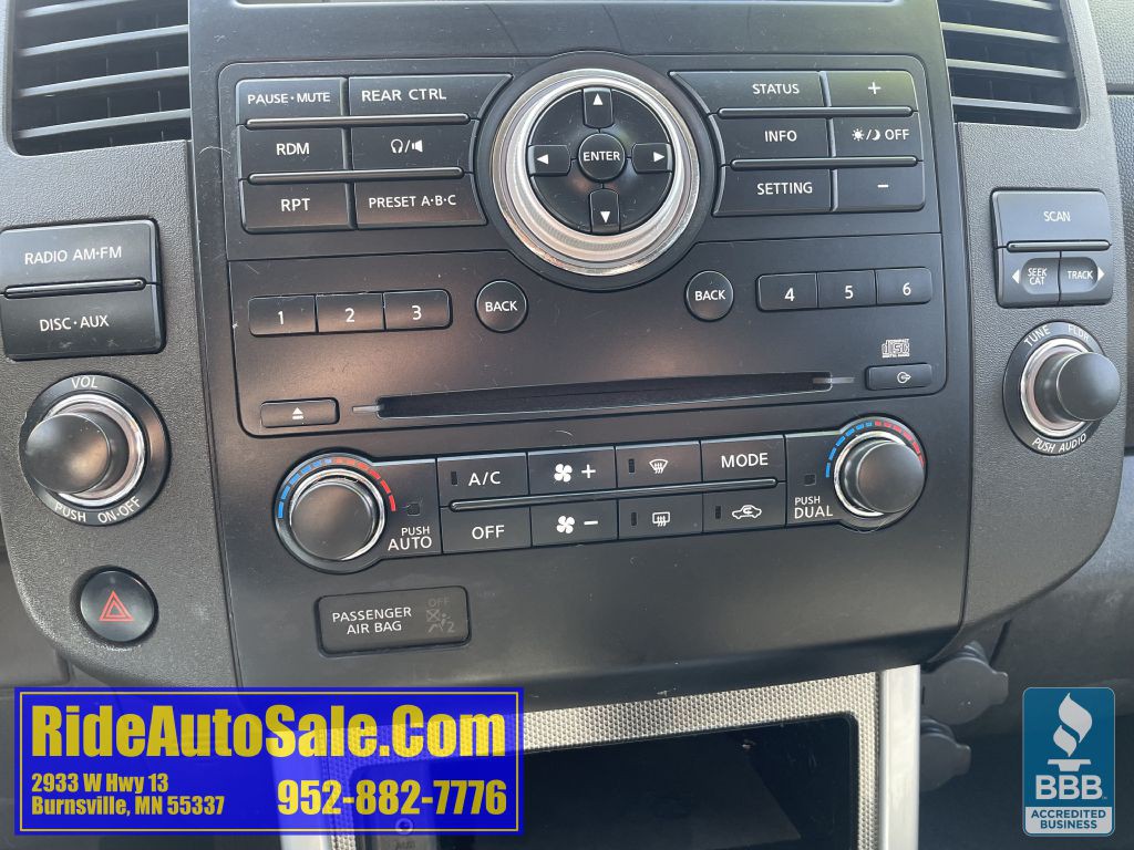 2012 Nissan Pathfinder Image 40