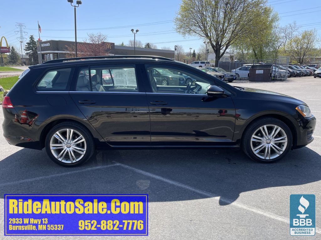 2016 Volkswagen Golf Image 4
