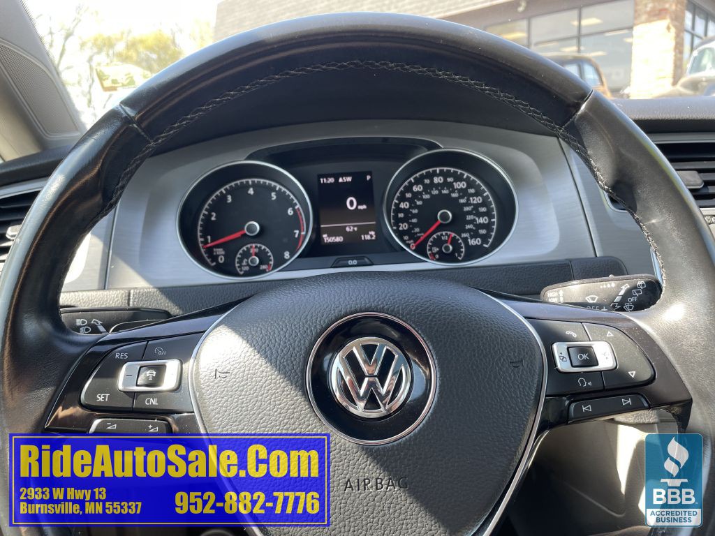2016 Volkswagen Golf Image 18
