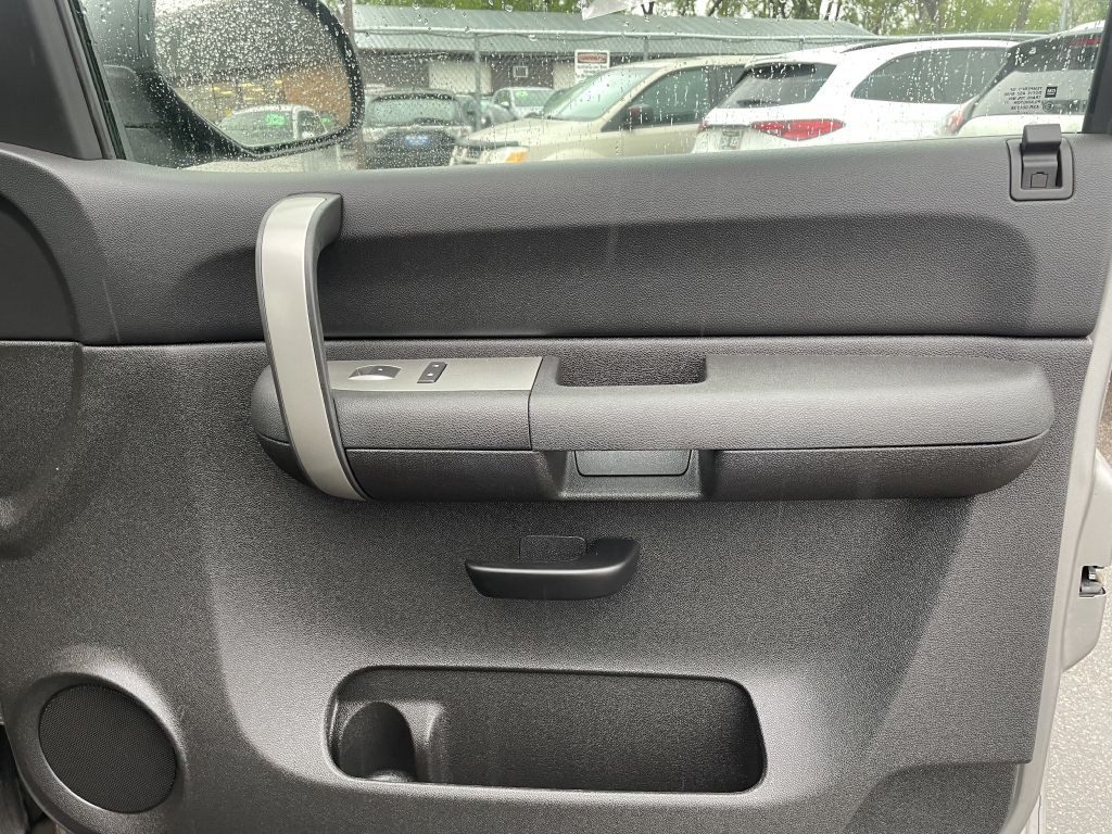 2007 Chevrolet Silverado 1500 Image 13