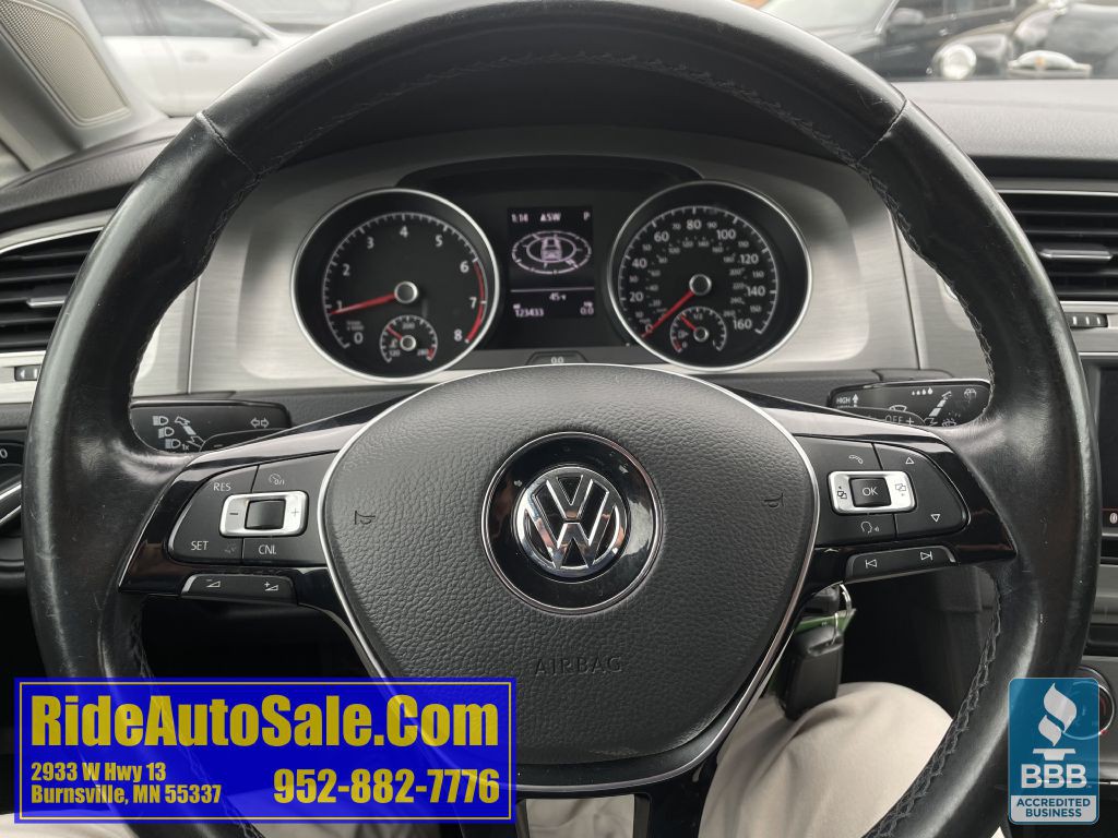 2016 Volkswagen Golf Image 18