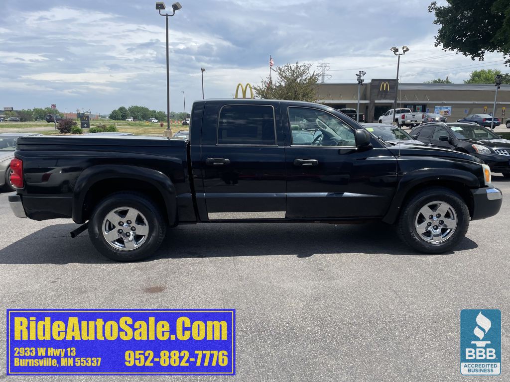 2005 Dodge Dakota Image 4