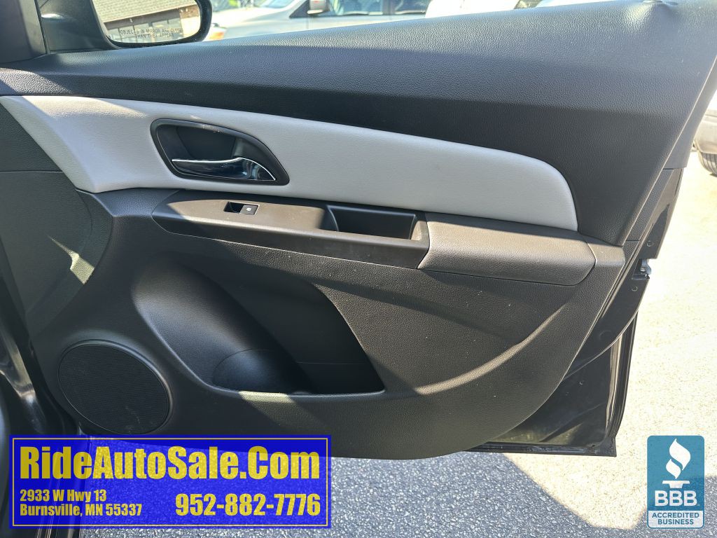 2012 Chevrolet Cruze Image 13