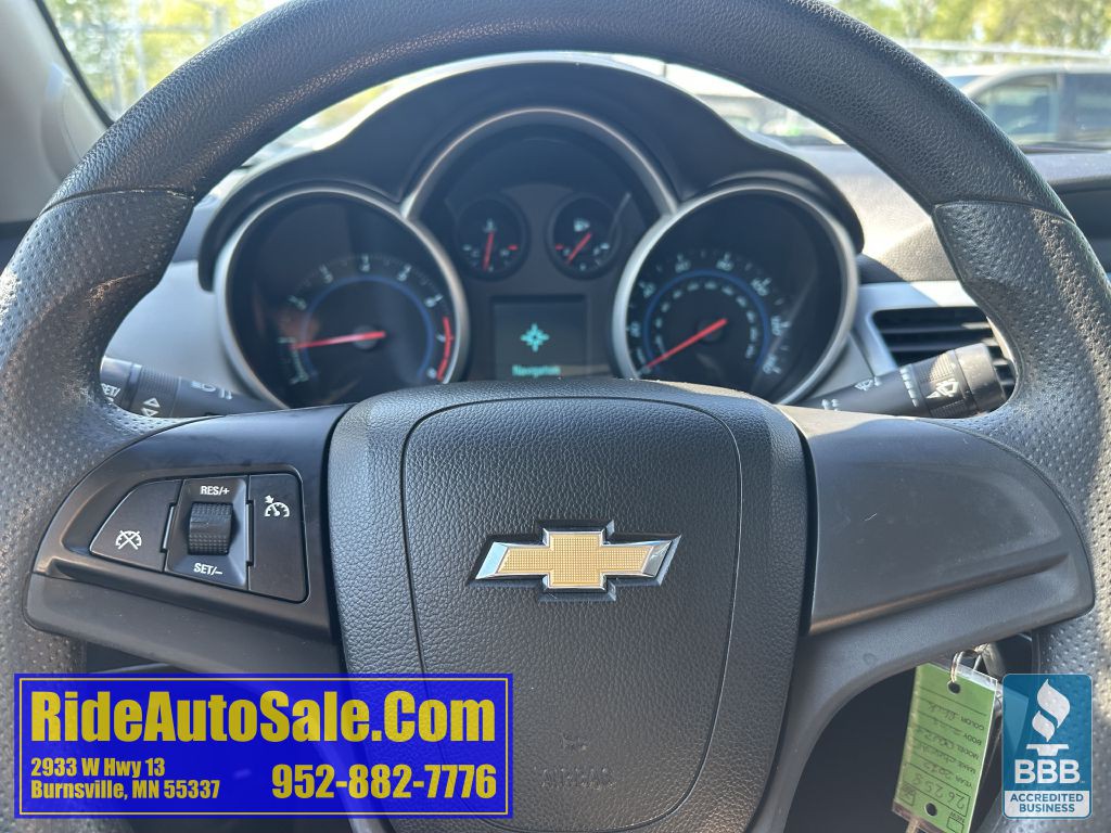2012 Chevrolet Cruze Image 18