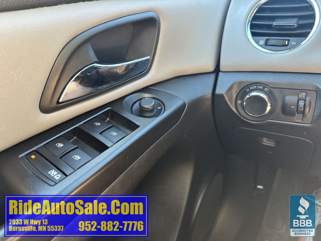 2012 Chevrolet Cruze Image 34