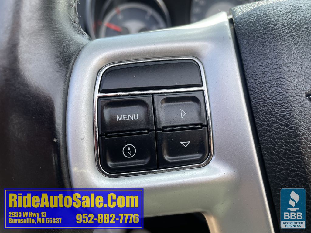 2013 Chrysler 200 Image 36