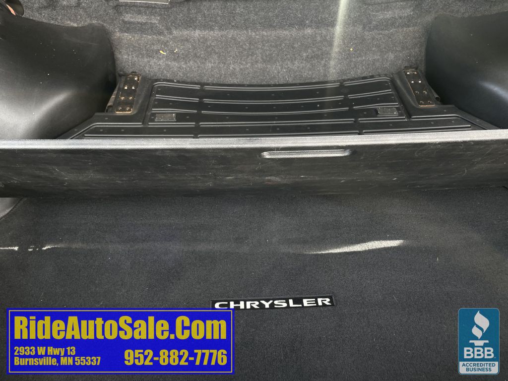 2013 Chrysler 200 Image 39