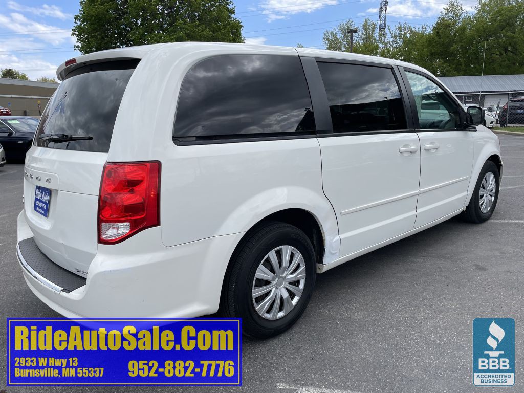 2011 Dodge Grand Caravan Image 5