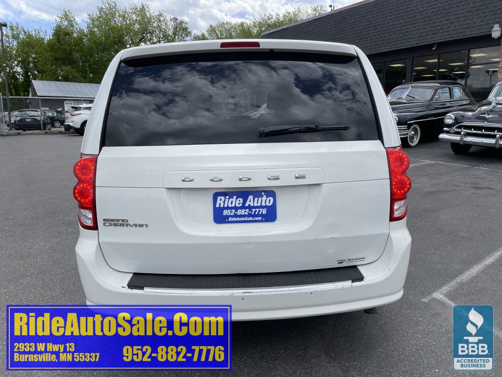 2011 Dodge Grand Caravan Image 6