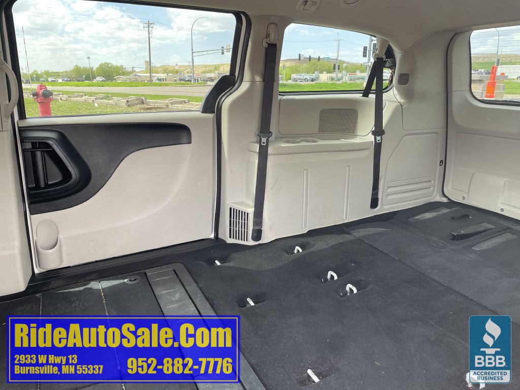 2011 Dodge Grand Caravan Image 30