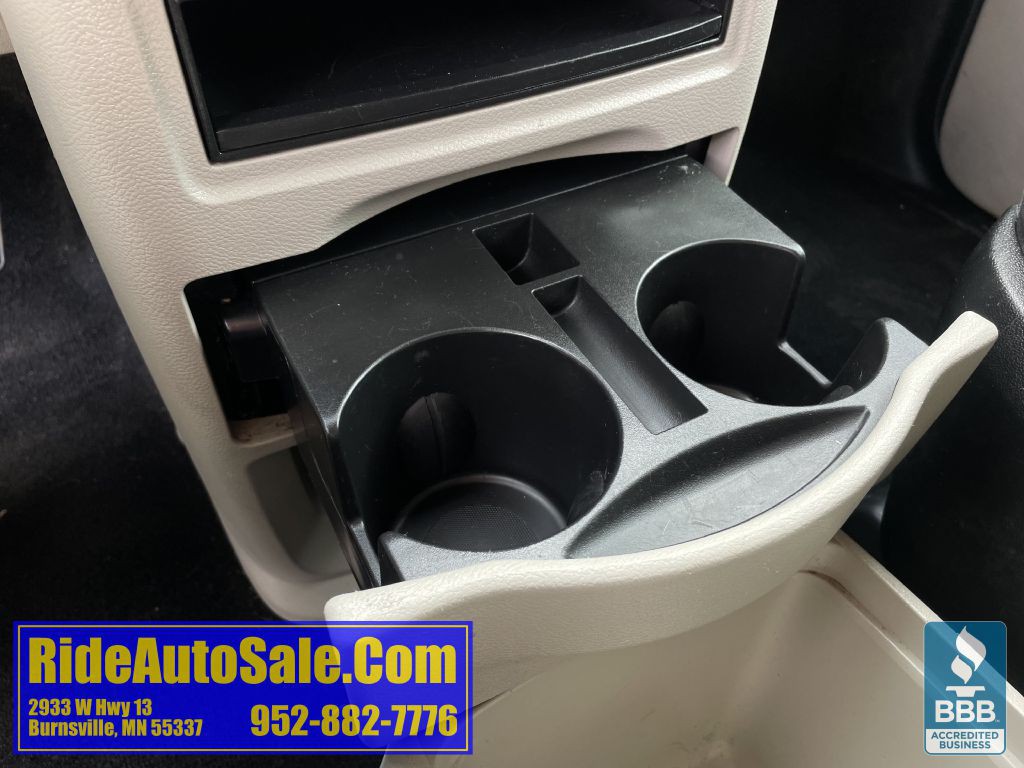 2011 Dodge Grand Caravan Image 33