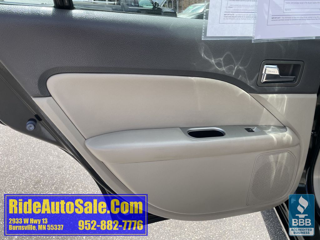 2010 Ford Fusion Image 11