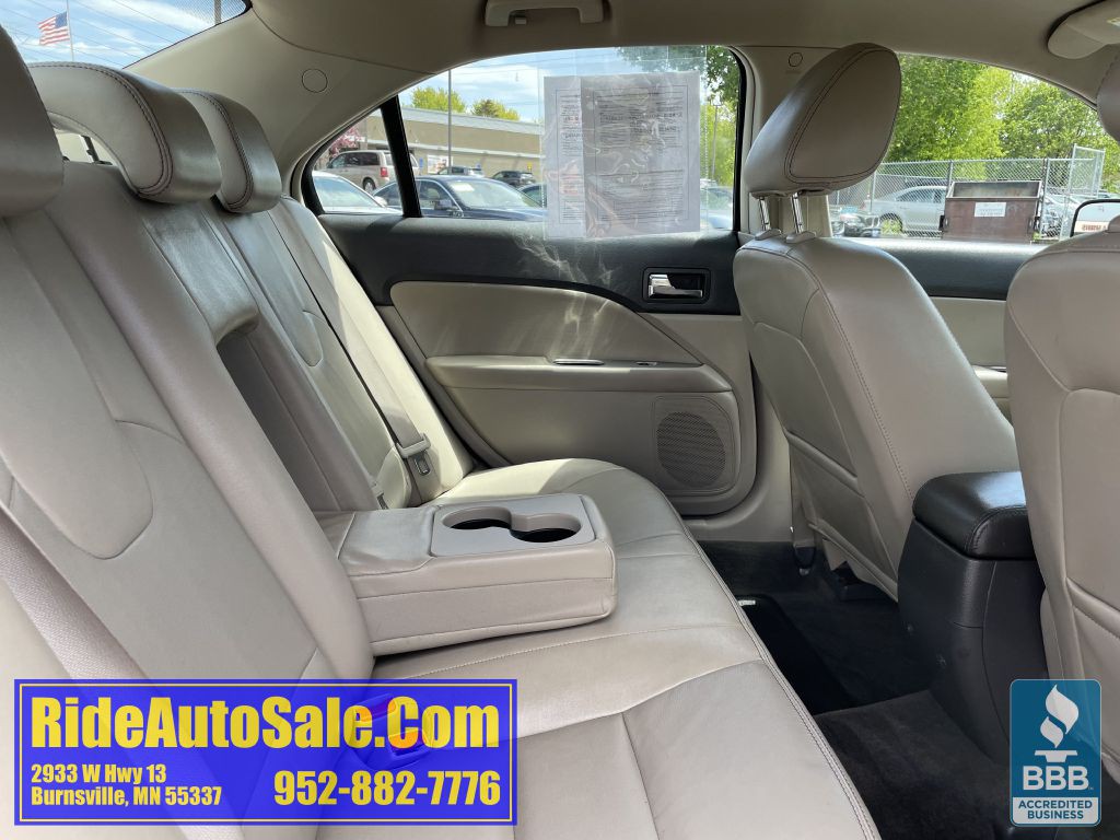 2010 Ford Fusion Image 16