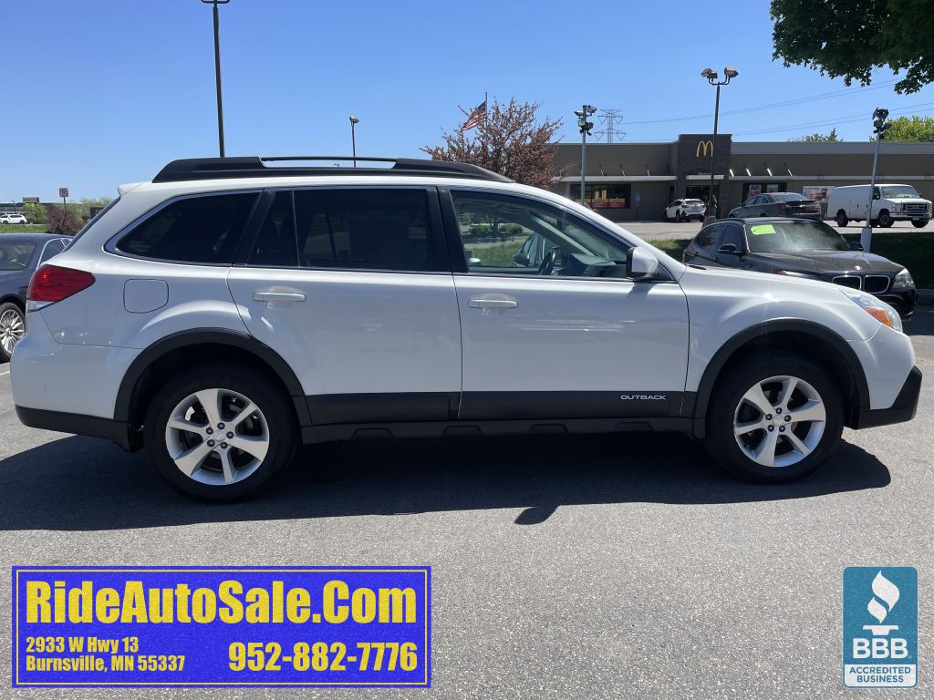 2014 Subaru Outback Image 4