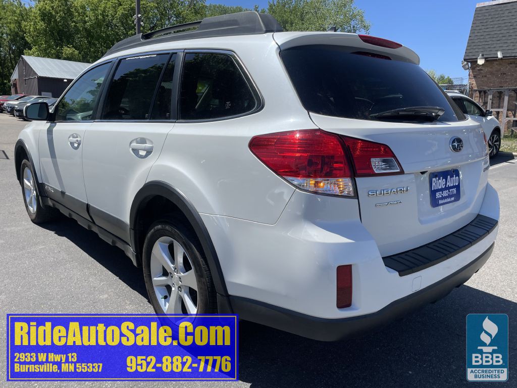 2014 Subaru Outback Image 7