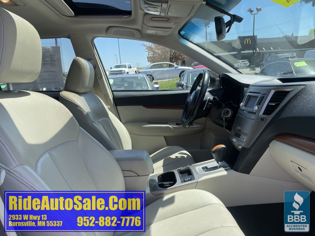 2014 Subaru Outback Image 14