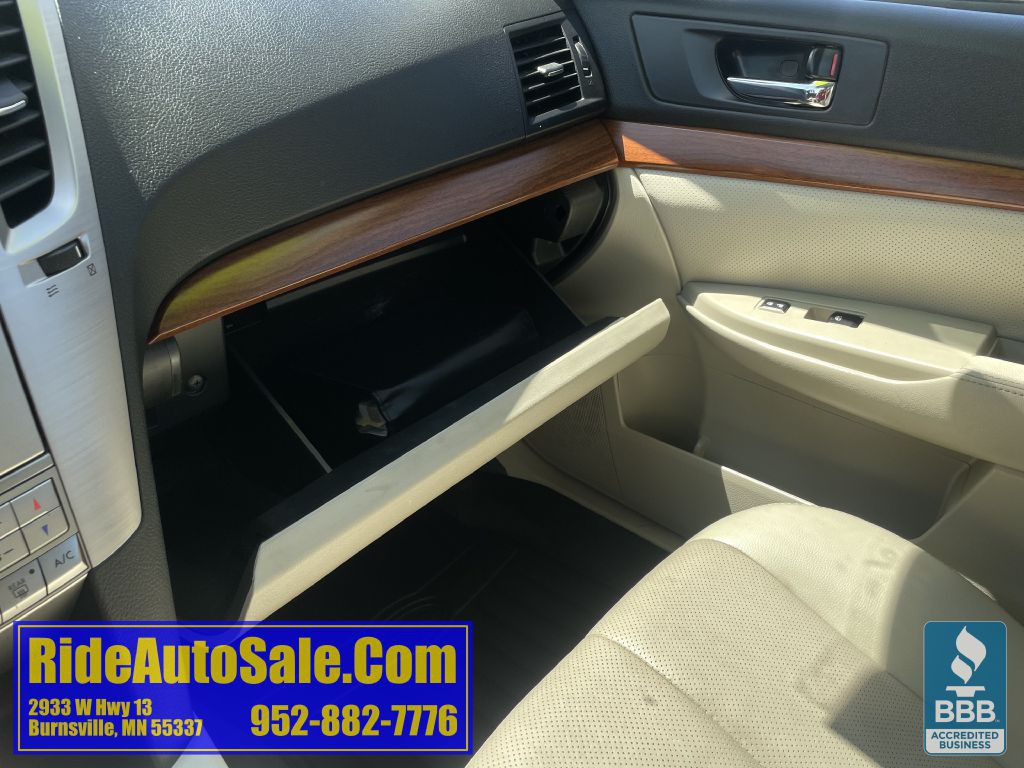 2014 Subaru Outback Image 36