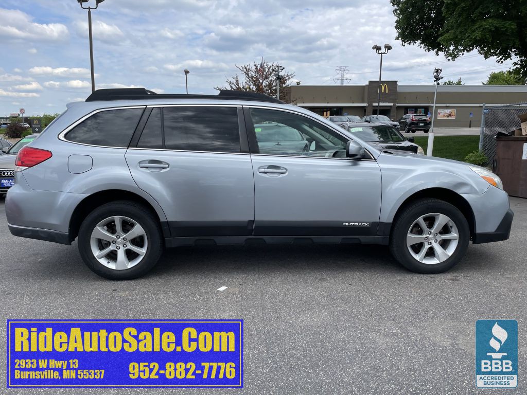 2013 Subaru Outback Image 4