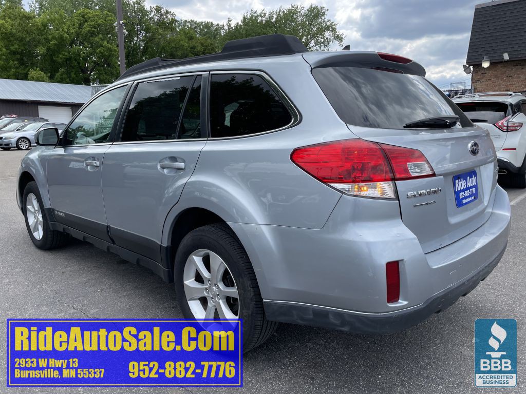 2013 Subaru Outback Image 7