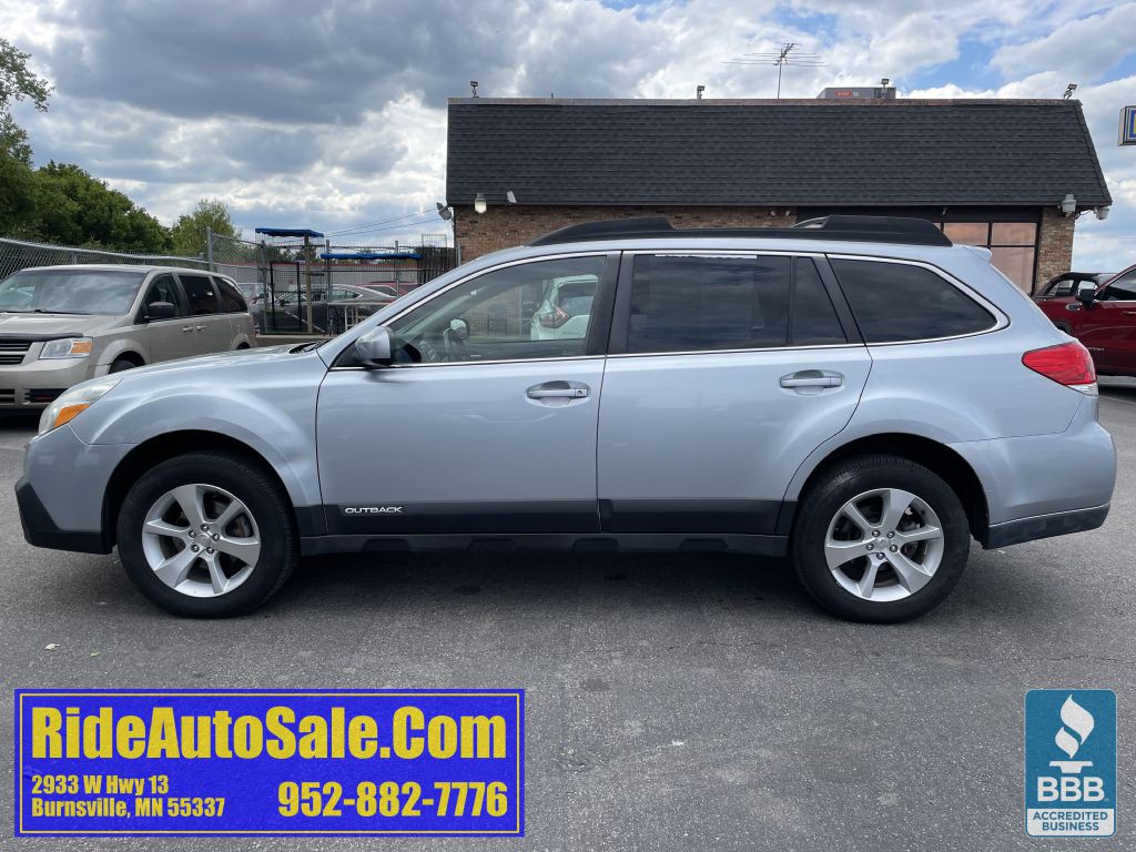 2013 Subaru Outback Image 8