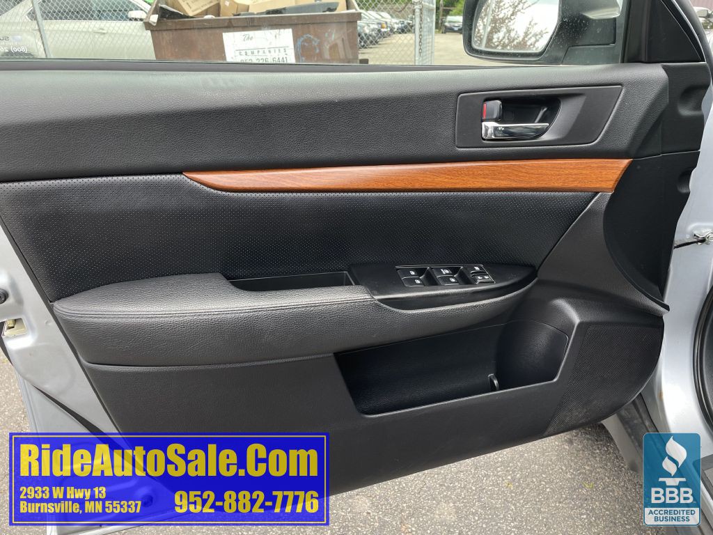 2013 Subaru Outback Image 9