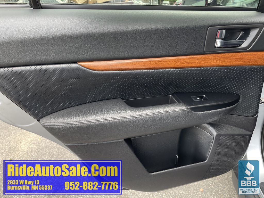 2013 Subaru Outback Image 11