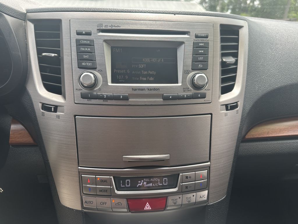 2013 Subaru Outback Image 20