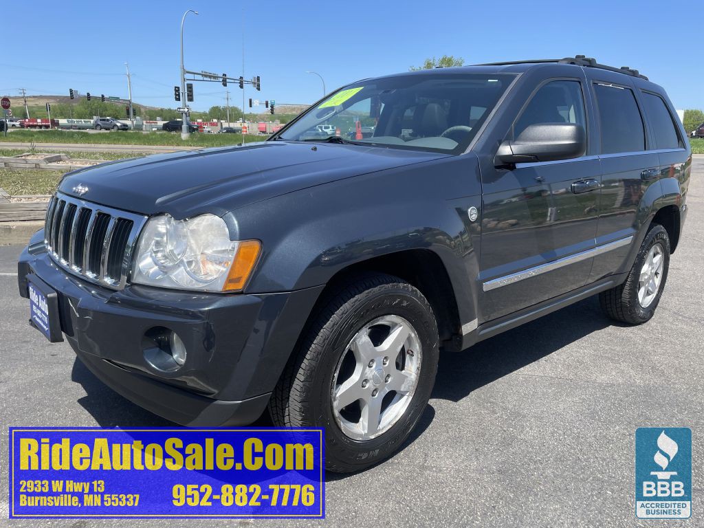 2007 Jeep Grand Cherokee Image 1