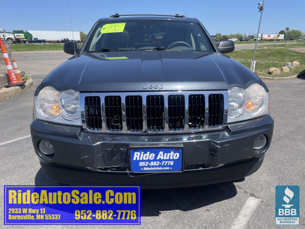2007 Jeep Grand Cherokee Image 2