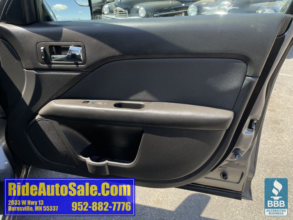 2011 Ford Fusion Image 13