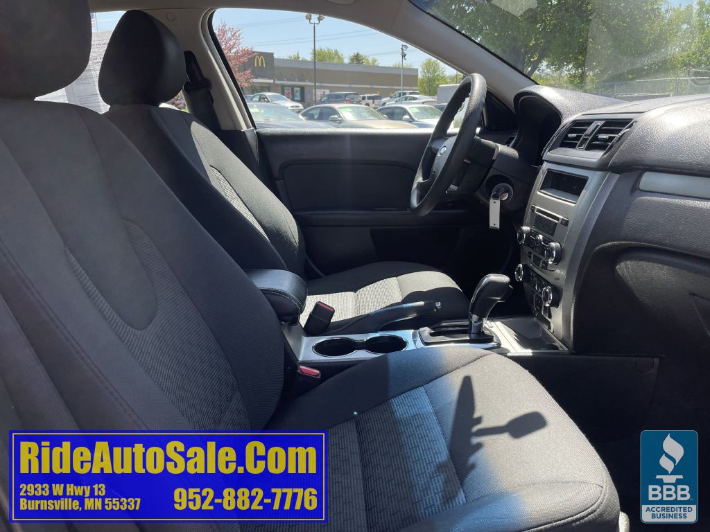 2011 Ford Fusion Image 14