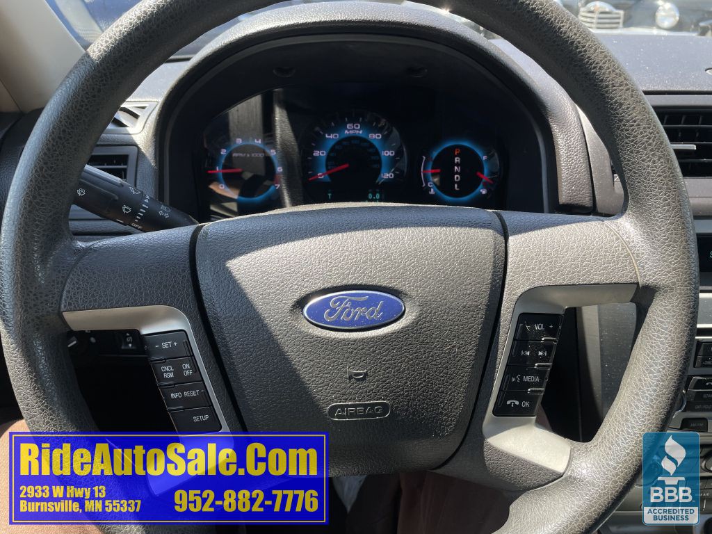 2011 Ford Fusion Image 18