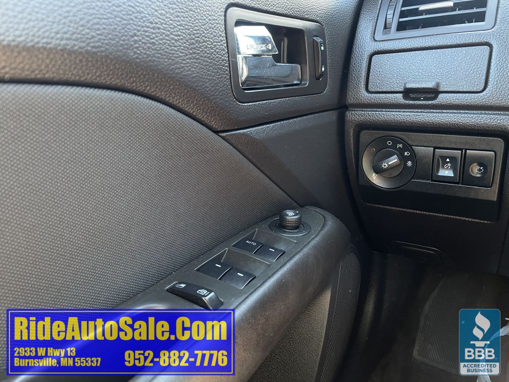 2011 Ford Fusion Image 35