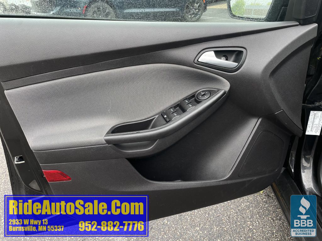 2014 Ford Focus Image 9