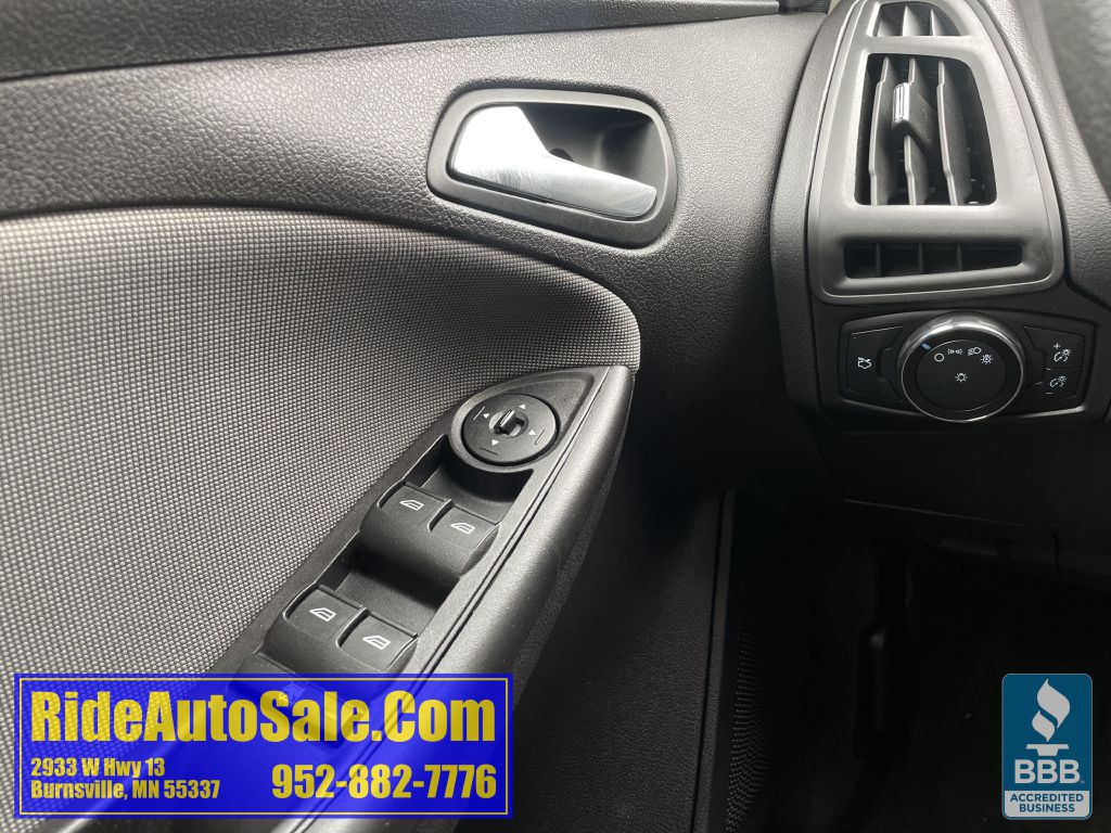 2014 Ford Focus Image 32