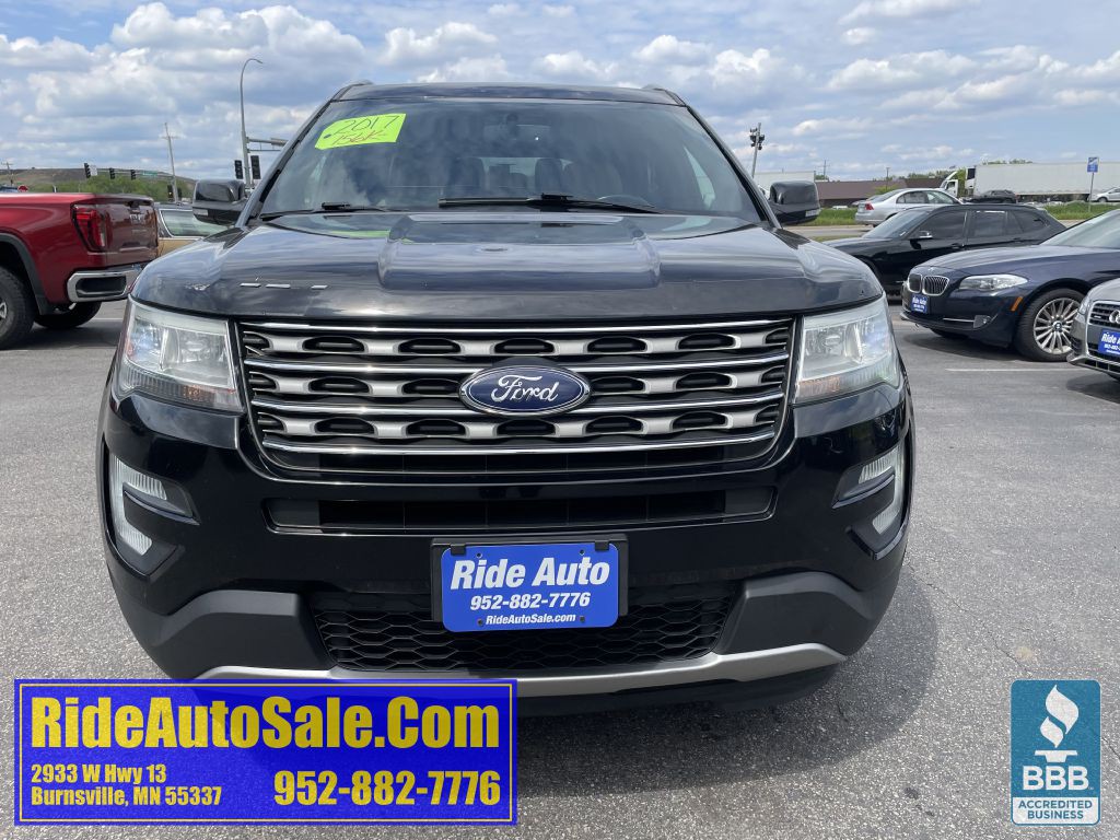 2017 Ford Explorer Image 2