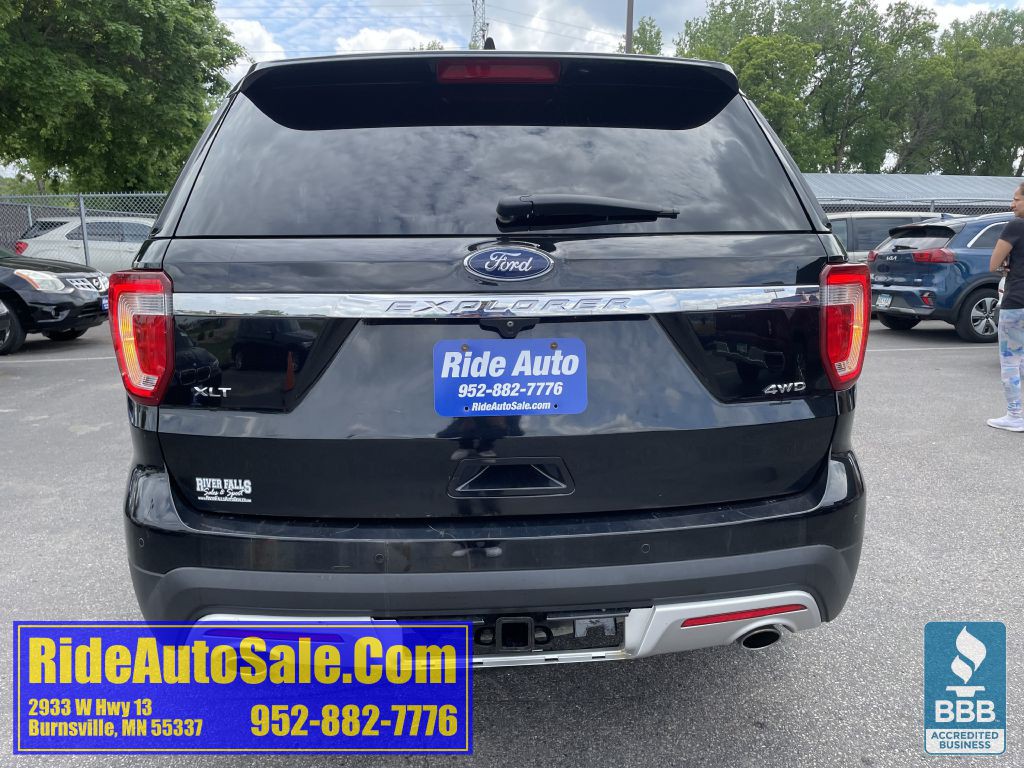 2017 Ford Explorer Image 6
