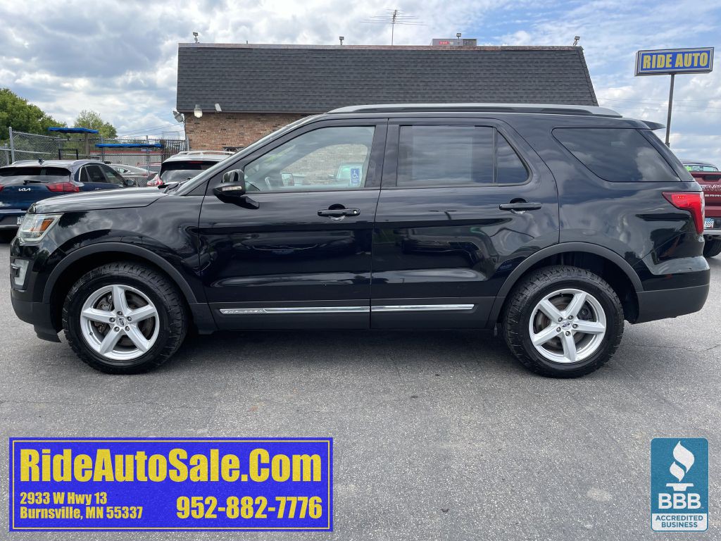 2017 Ford Explorer Image 8