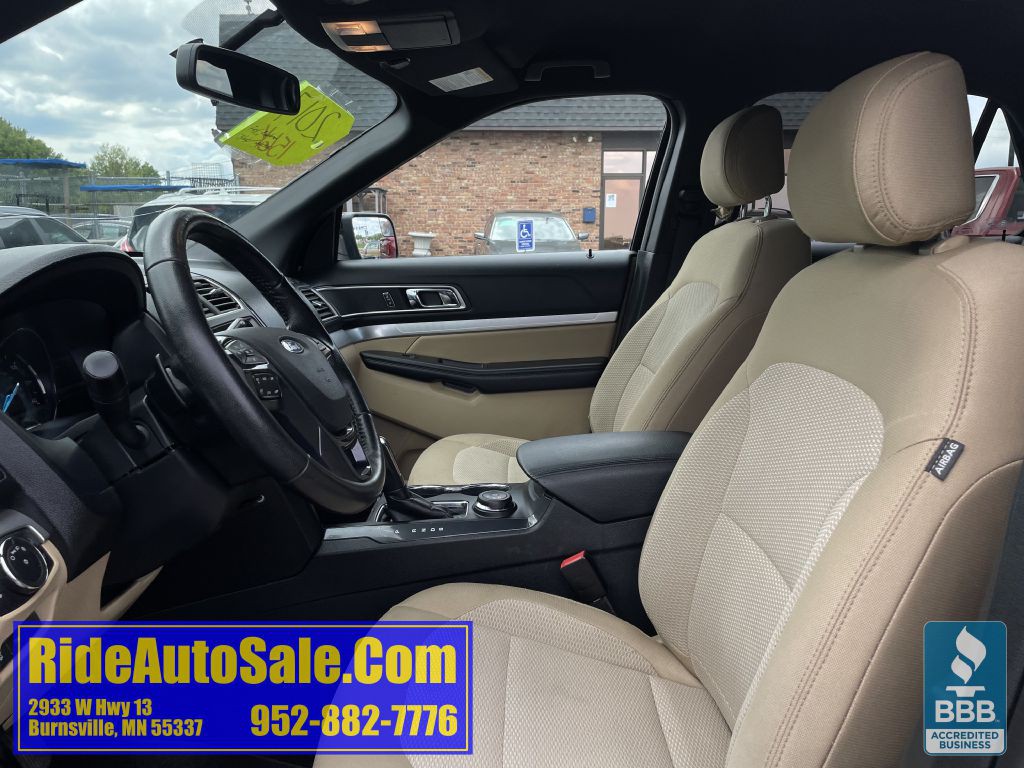 2017 Ford Explorer Image 10