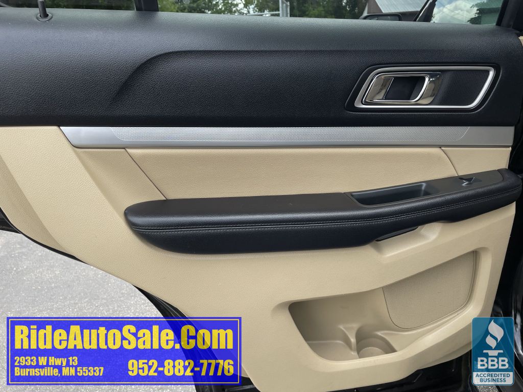 2017 Ford Explorer Image 11