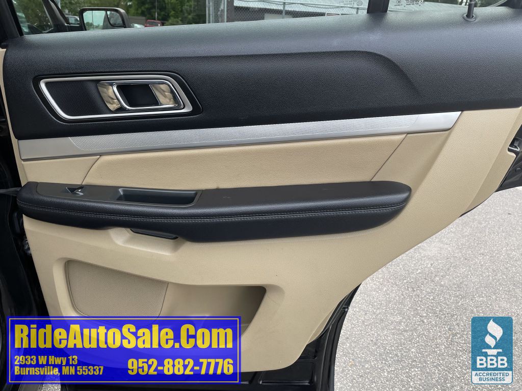 2017 Ford Explorer Image 15